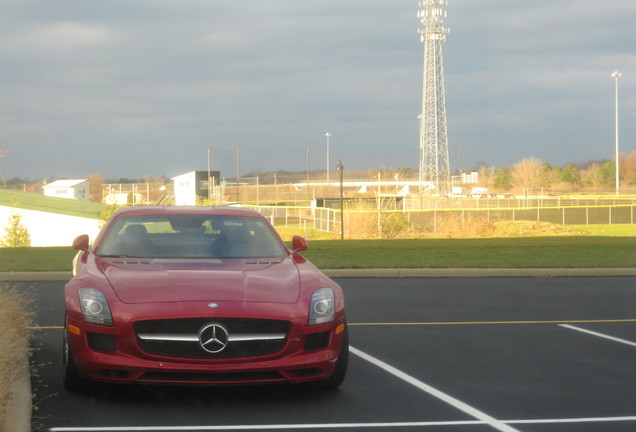 Mercedes-Benz SLS AMG