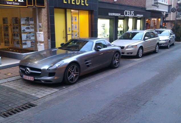 Mercedes-Benz SLS AMG