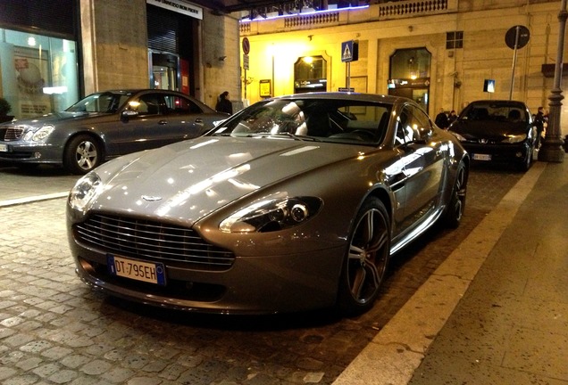 Aston Martin V8 Vantage