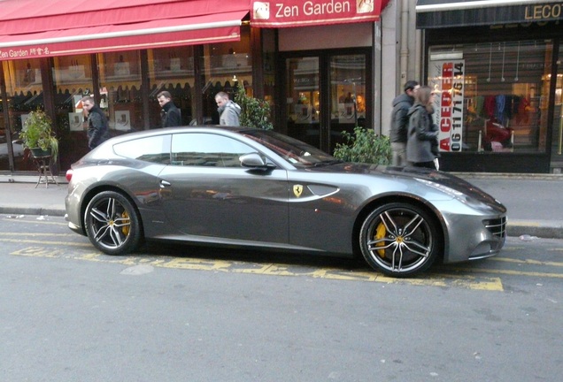 Ferrari FF