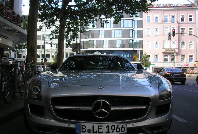 Mercedes-Benz SLS AMG