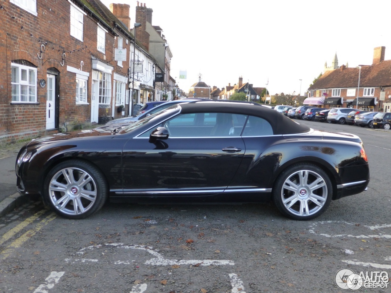 Bentley Continental GTC V8