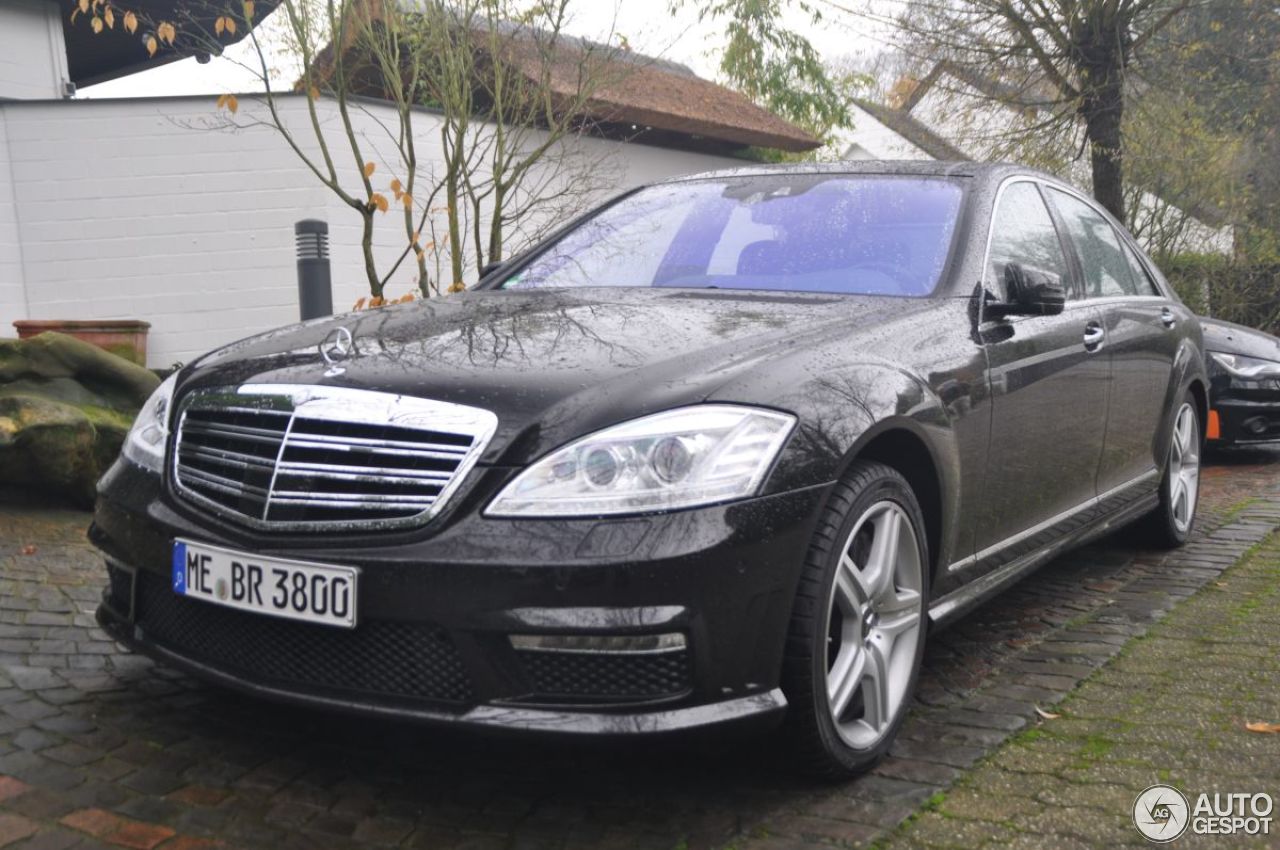 Mercedes-Benz S 65 AMG V221 2010