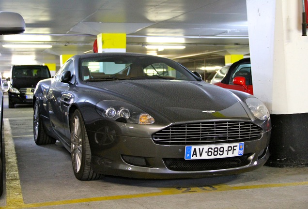 Aston Martin DB9