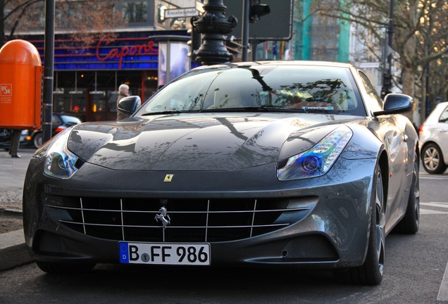 Ferrari FF