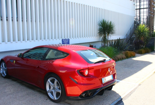 Ferrari FF