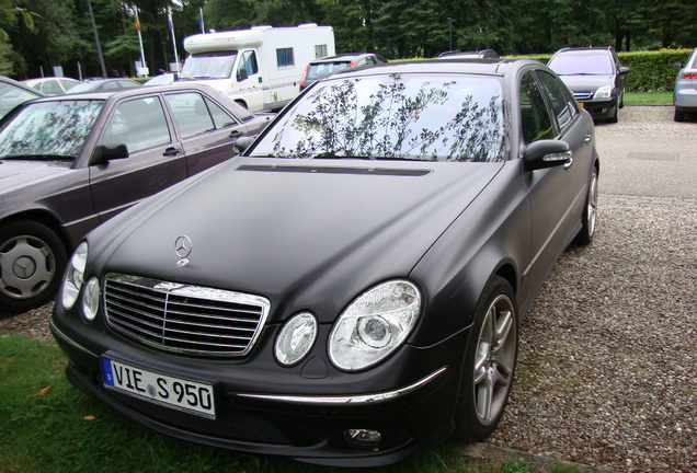 Mercedes-Benz E 55 AMG