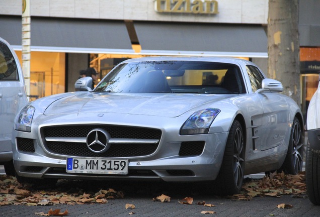 Mercedes-Benz SLS AMG