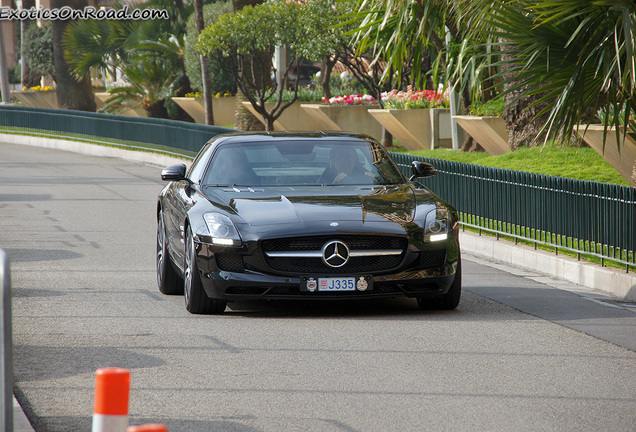 Mercedes-Benz SLS AMG