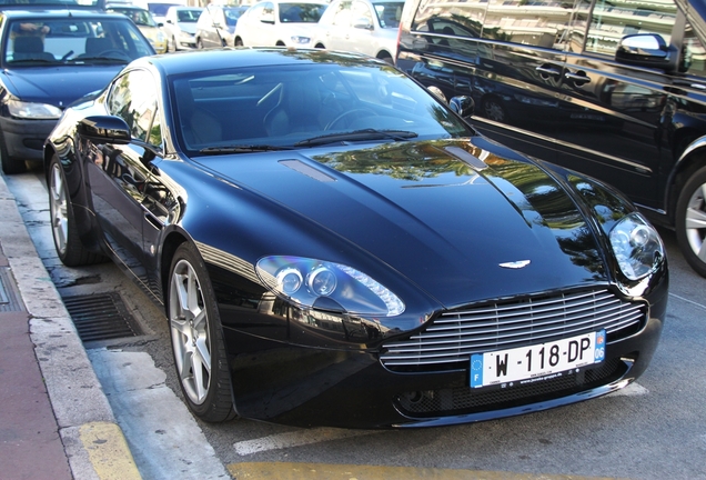 Aston Martin V8 Vantage