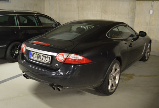 Jaguar XKR Portfolio