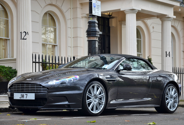 Aston Martin DBS Volante