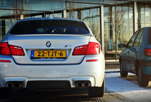 BMW M5 F10 2011