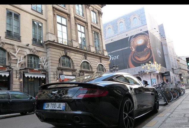 Aston Martin Vanquish 2013