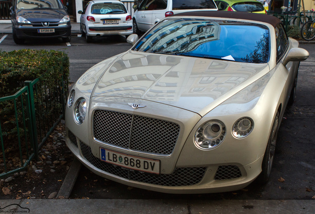 Bentley Continental GTC 2012