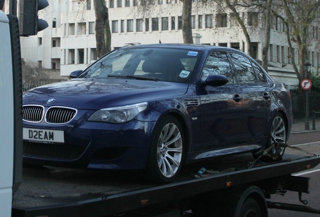 BMW M5 E60 2005