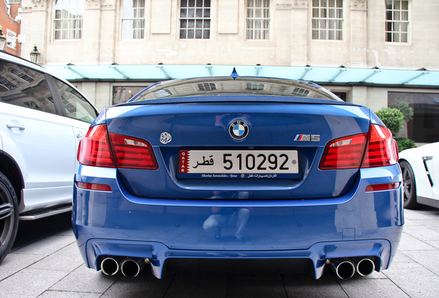 BMW M5 F10 2011