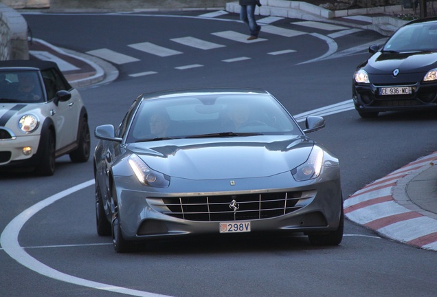 Ferrari FF