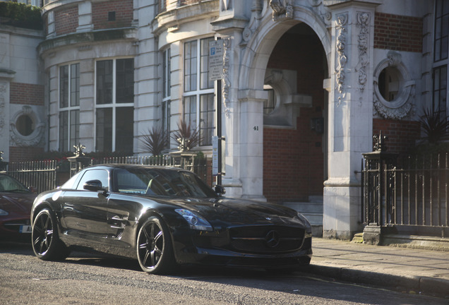 Mercedes-Benz SLS AMG