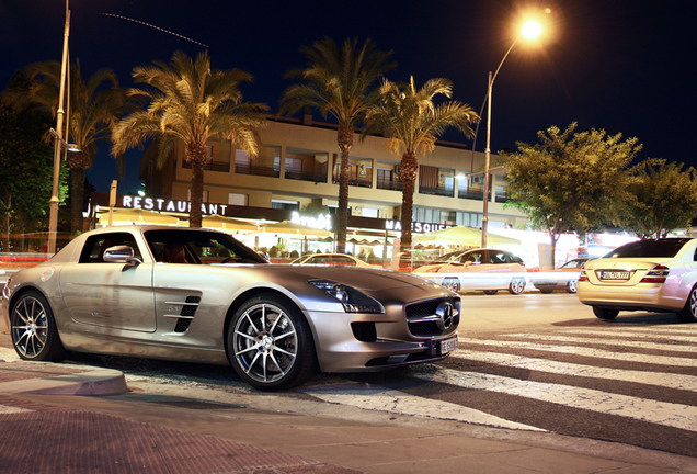 Mercedes-Benz SLS AMG