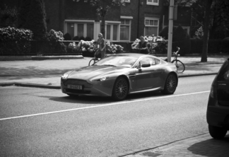 Aston Martin V8 Vantage