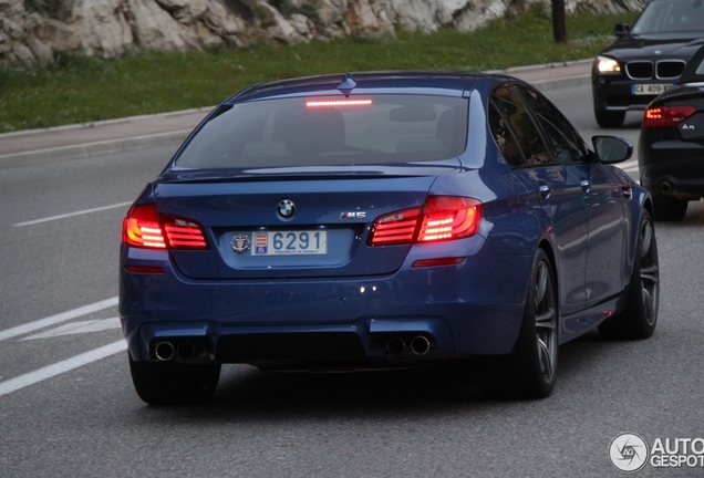 BMW M5 F10 2011