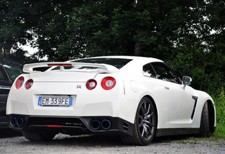 Nissan GT-R 2011