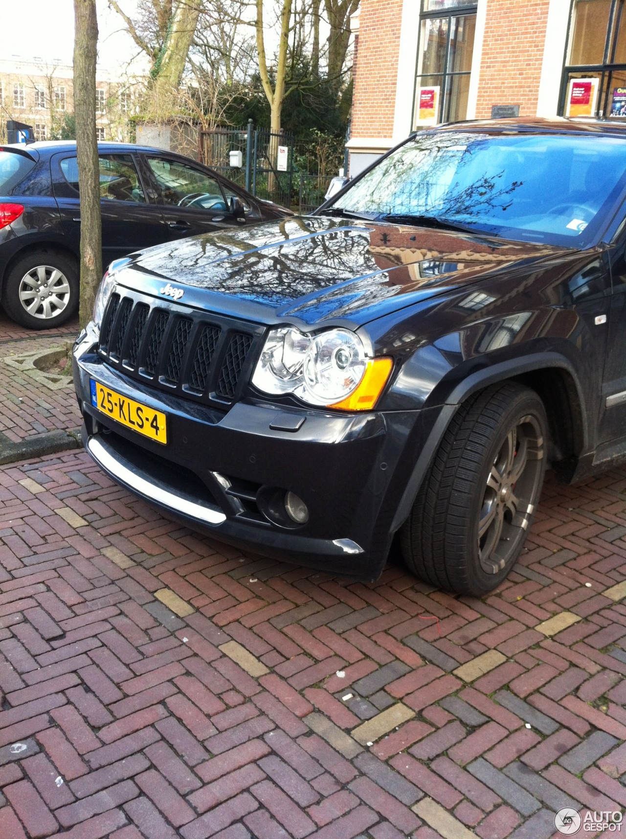 Jeep Grand Cherokee SRT-8 2005