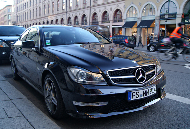 Mercedes-Benz C 63 AMG Coupé