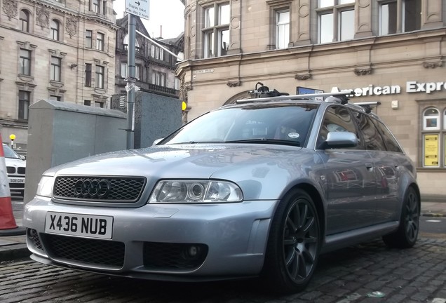 Audi RS4 Avant B5