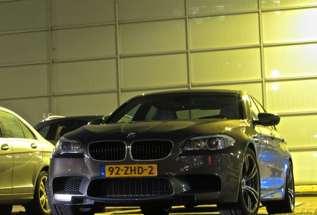 BMW M5 F10 2011