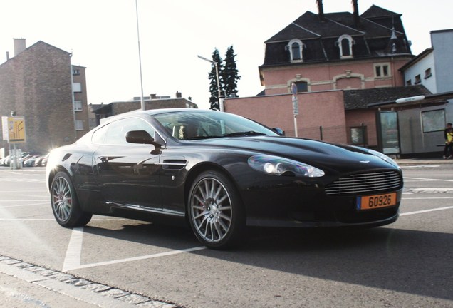 Aston Martin DB9