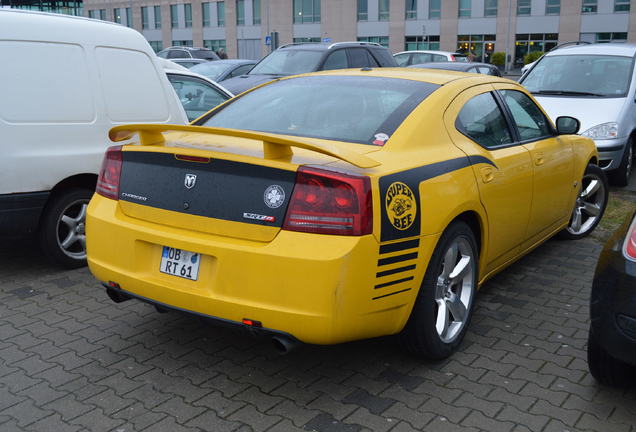 Dodge Charger SRT-8 Super Bee