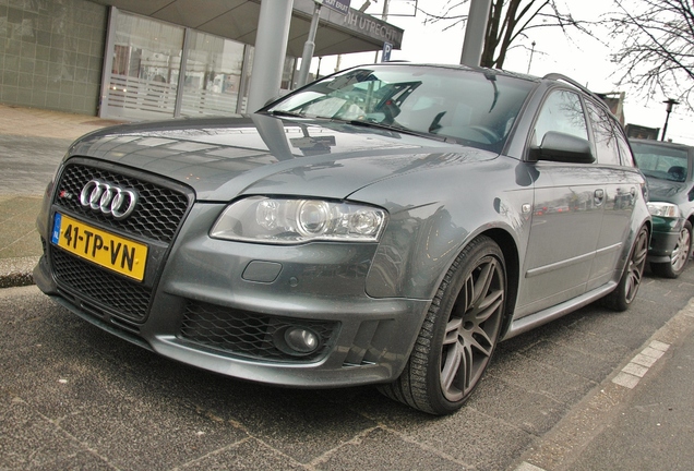 Audi RS4 Avant B7