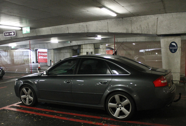 Audi RS6 Sedan C5