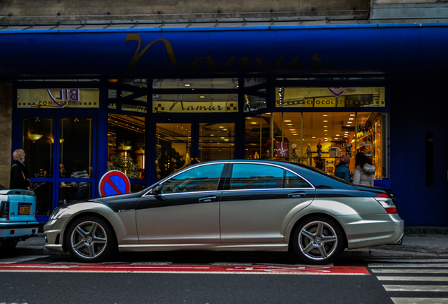 Mercedes-Benz S 65 AMG V221