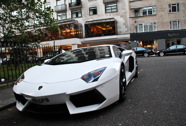 Lamborghini Aventador LP700-4