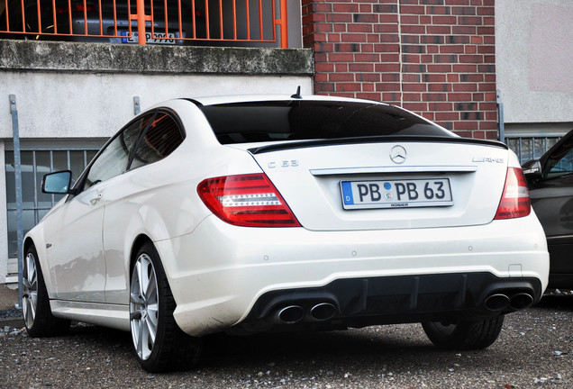 Mercedes-Benz C 63 AMG Coupé