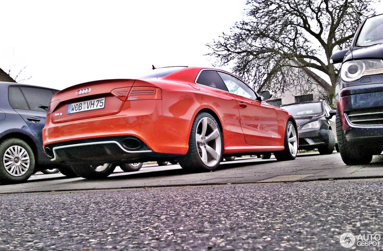 Audi RS5 B8 2012