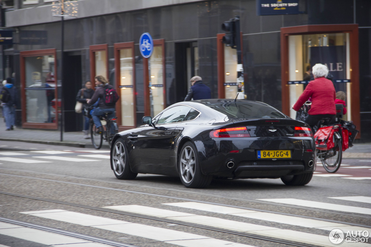 Aston Martin V8 Vantage