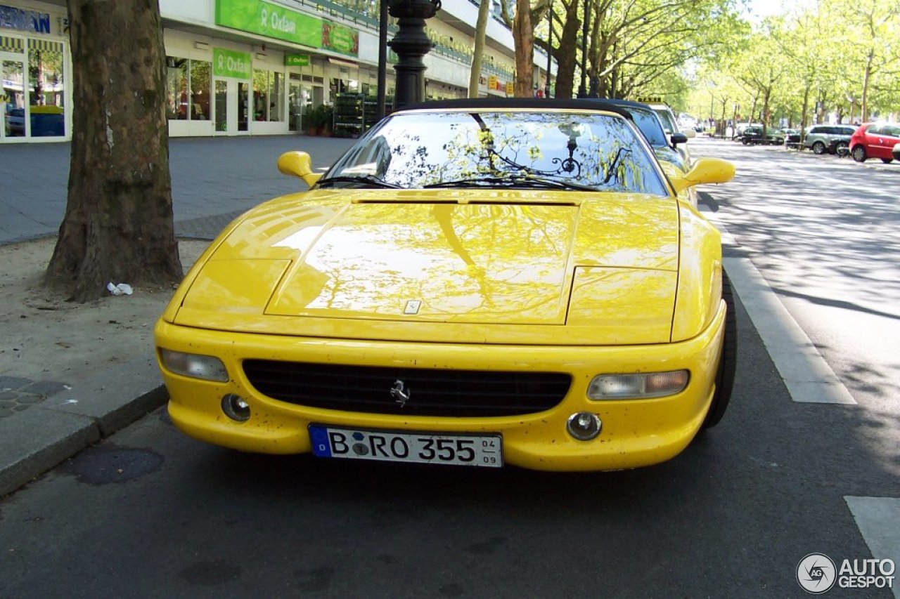 Ferrari F355 Spider