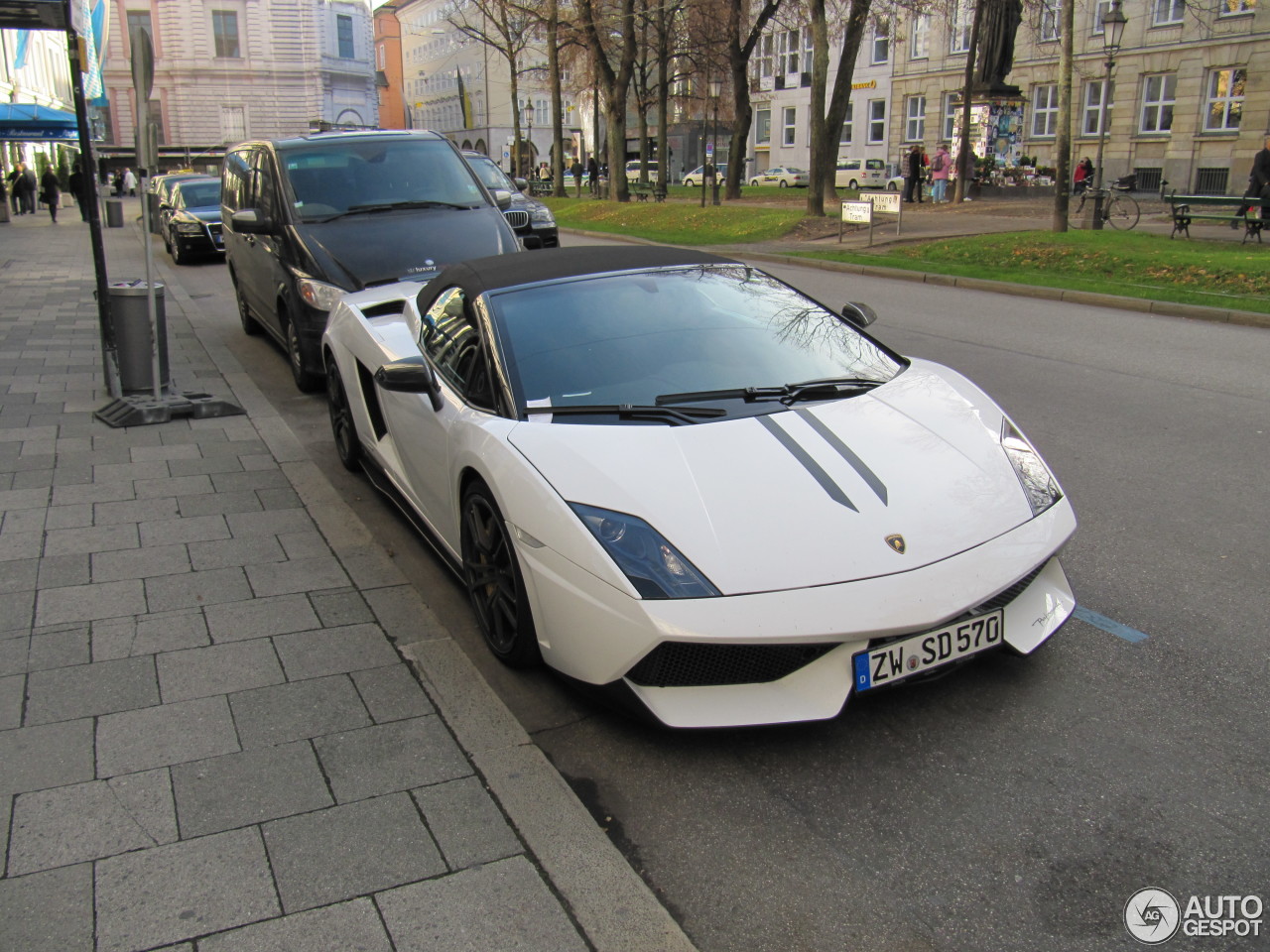 Lamborghini Gallardo LP570-4 Spyder Performante