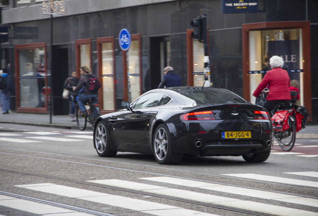 Aston Martin V8 Vantage