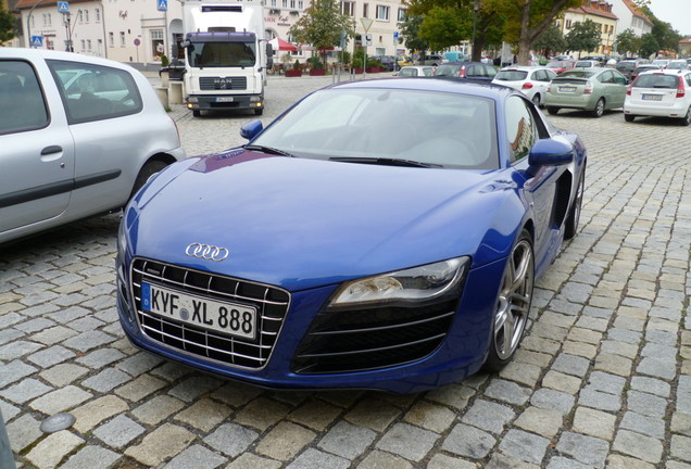 Audi R8 V10