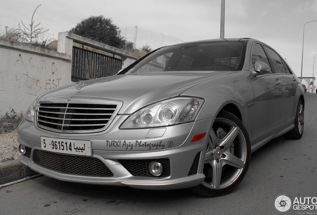 Mercedes-Benz S 63 AMG W221