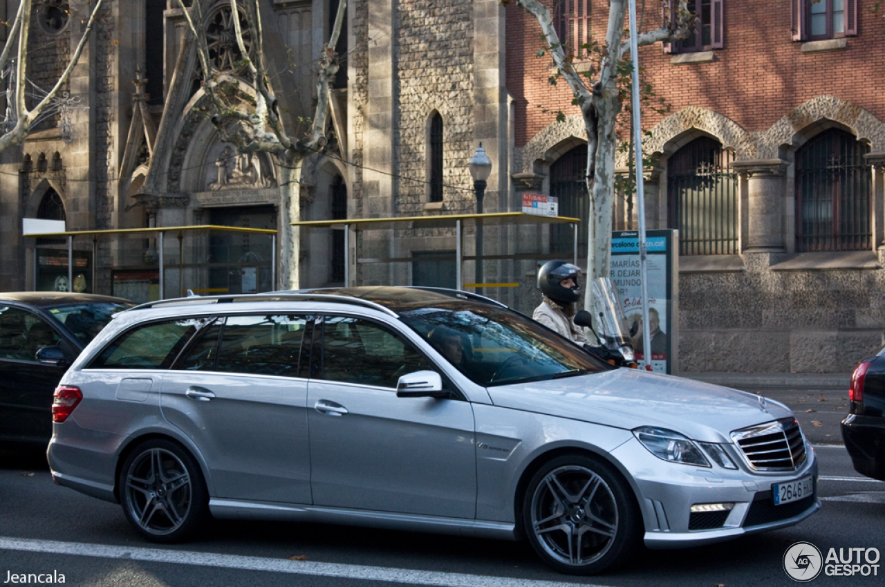 Mercedes-Benz E 63 AMG S212 V8 Biturbo