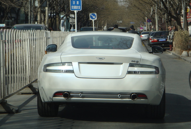 Aston Martin DB9