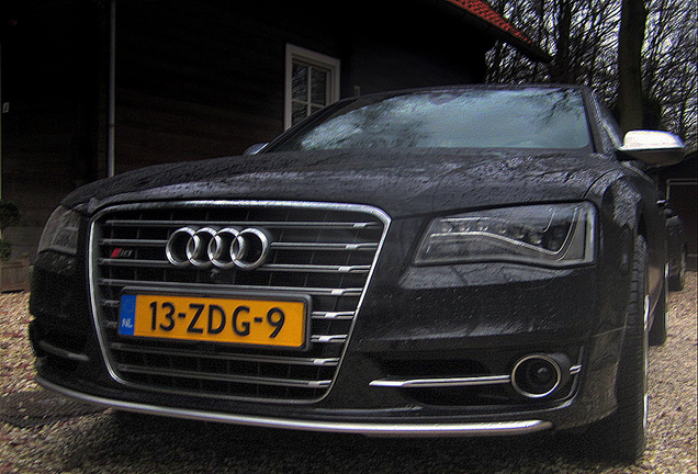 Audi S8 D4