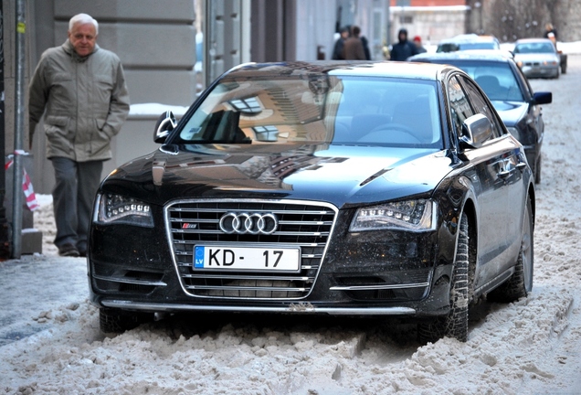 Audi S8 D4