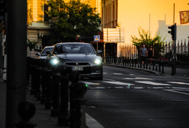 Nissan GT-R